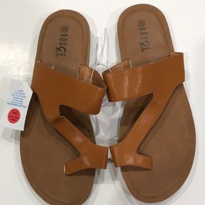 Rouge Sandals size 10 Tan